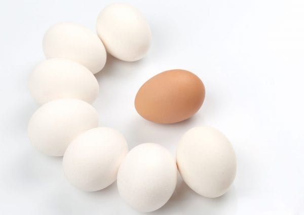 huevos como metáfora de las manchas en la piel